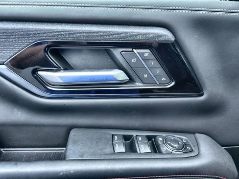 Used 2026 GMC Yukon AT4 Ultimate image 23