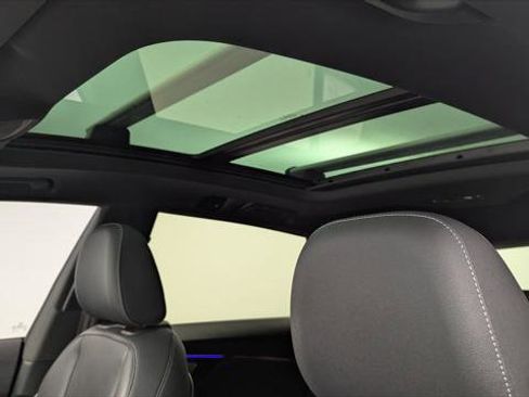 Used 2022 Audi Q8 Premium Plus w/ Premium Plus Package image 37