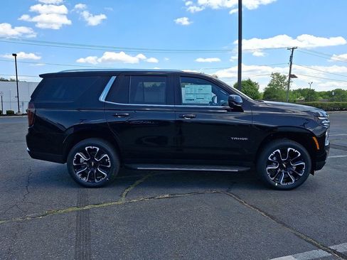 New 2026 Chevrolet Tahoe LS AWD/4WD image 9