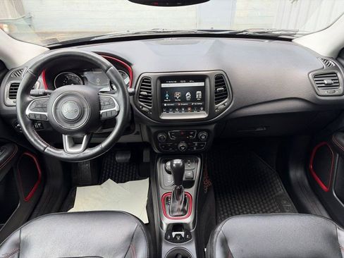 Used 2018 Jeep Compass Trailhawk w/ Leather Interior Group AWD/4WD image 20