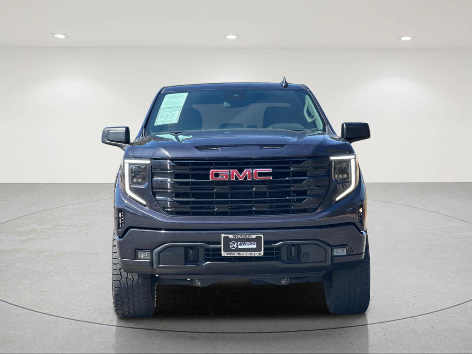 Used 2022 GMC Sierra 1500 Elevation w/ X31 Off-Road Package AWD/4WD image 9