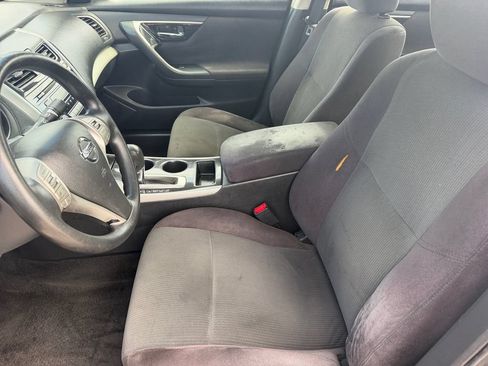 Used 2013 Nissan Altima 2.5 S FWD image 10