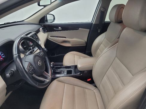 Used 2016 Kia Sorento EX image 17