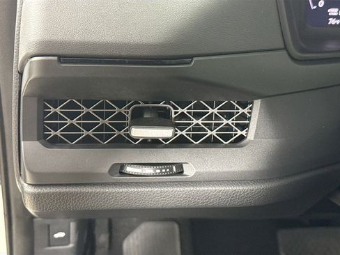 Certified 2023 Honda Accord EX image 9