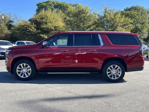 New 2026 Chevrolet Suburban Premier image 23
