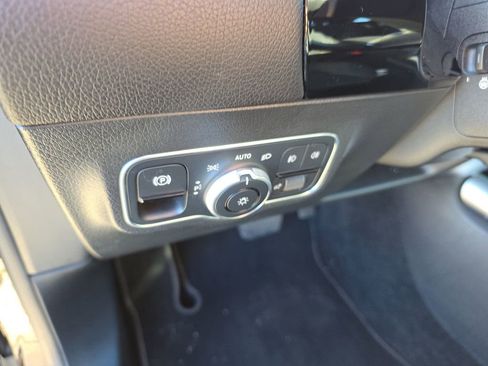 Certified 2025 Mercedes-Benz GLA 250 4MATIC image 23