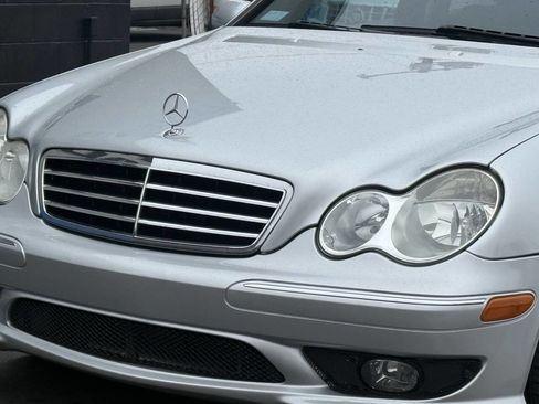 Used 2007 Mercedes-Benz C 230 Sedan image 19