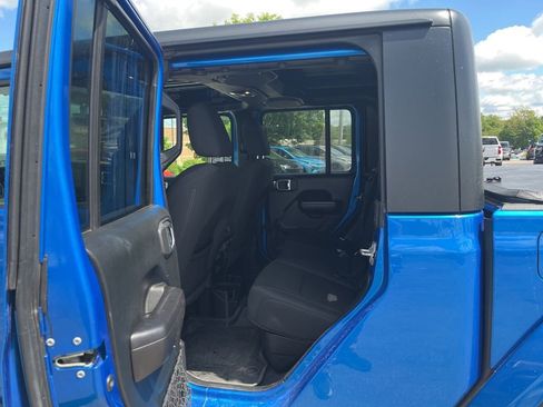 Used 2021 Jeep Gladiator Sport AWD/4WD image 10