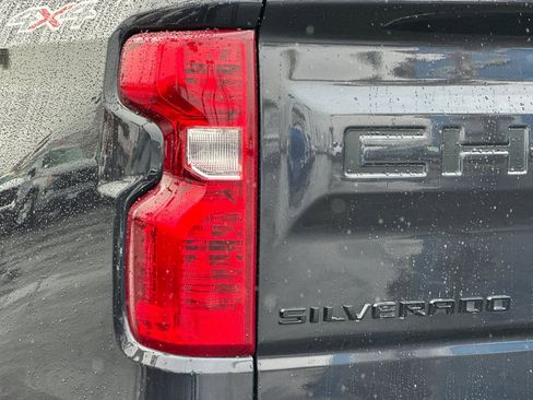 Used 2022 Chevrolet Silverado 1500 LT w/ All Star Edition Plus image 46