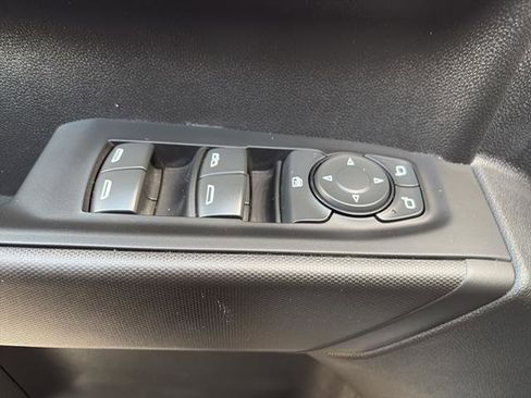 Used 2025 Chevrolet Silverado 1500 Custom Trail Boss w/ Dark Appearance Package image 14