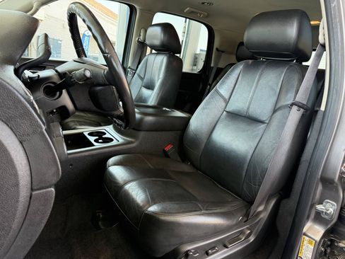Used 2012 Chevrolet Tahoe LT w/ Suspension Package, Off-Road AWD/4WD image 15