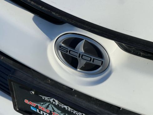 Used 2014 Scion tC image 8