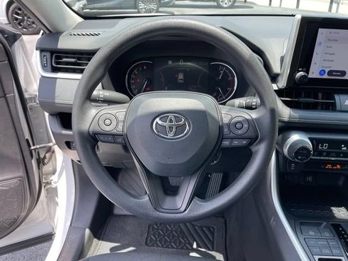 Used 2024 Toyota RAV4 XLE AWD/4WD image 6