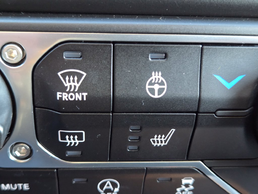 Used 2022 Jeep Wrangler Sport AWD/4WD image 13