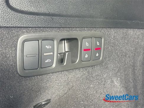 Used 2024 Audi SQ7 Premium Plus w/ Executive Package image 48