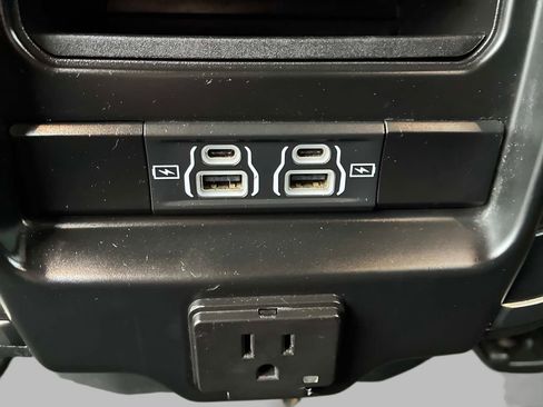 Used 2021 RAM 1500 Sport w/ Leather & Sound Group image 14