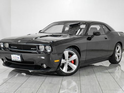 Used 2008 Dodge Challenger SRT8 image 4