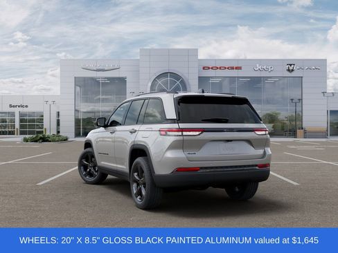 New 2025 Jeep Grand Cherokee Altitude image 3
