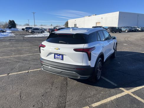 Used 2025 Chevrolet Blazer EV LT image 6