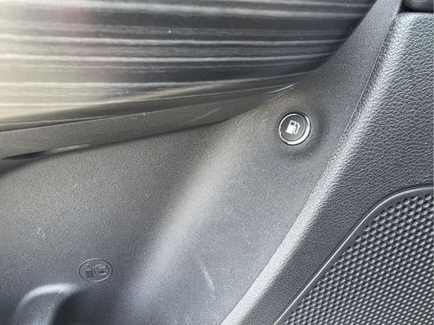 Used 2016 Jeep Cherokee Latitude w/ Safety/Convenience Group image 36