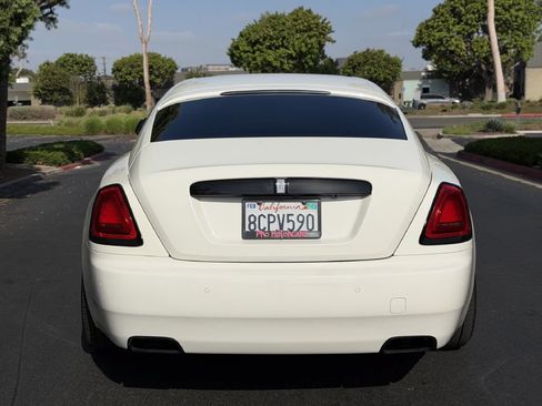Used 2017 Rolls-Royce Wraith RWD image 9