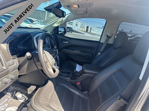 Used 2022 GMC Canyon Denali image 13