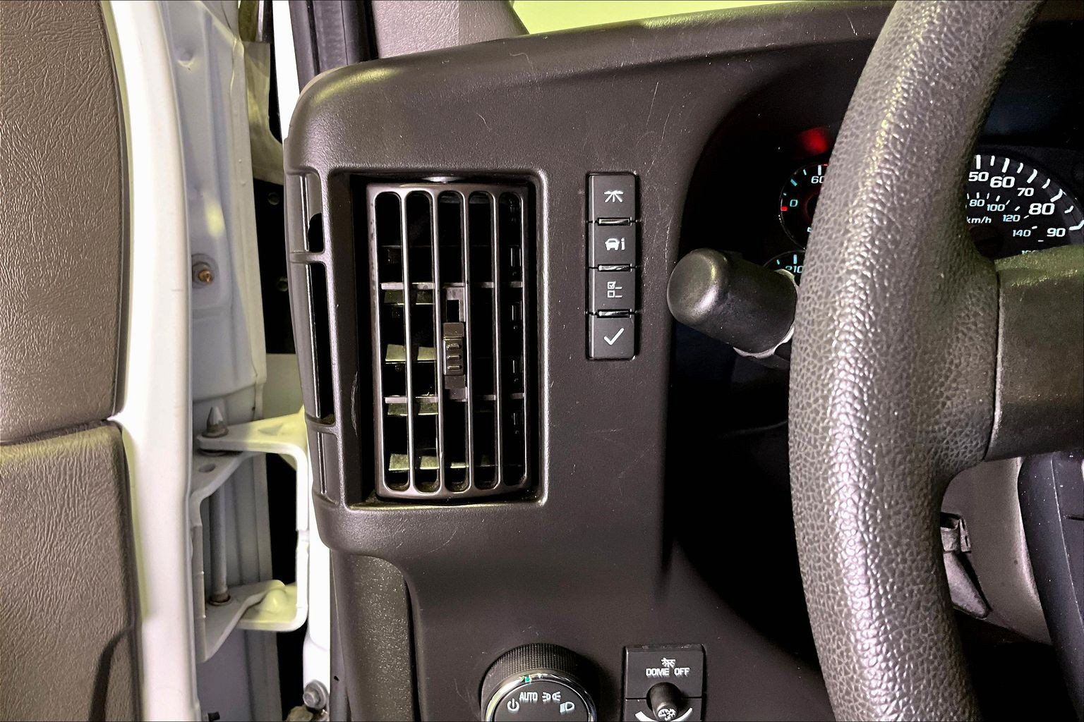 Used 2023 Chevrolet Express 3500 LS RWD image 17