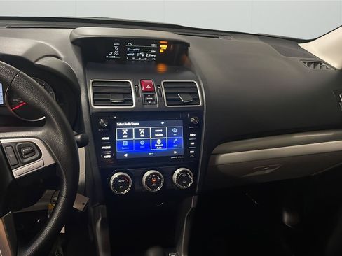 Used 2018 Subaru Forester 2.5i Premium w/ Protection Package #1 AWD/4WD image 16