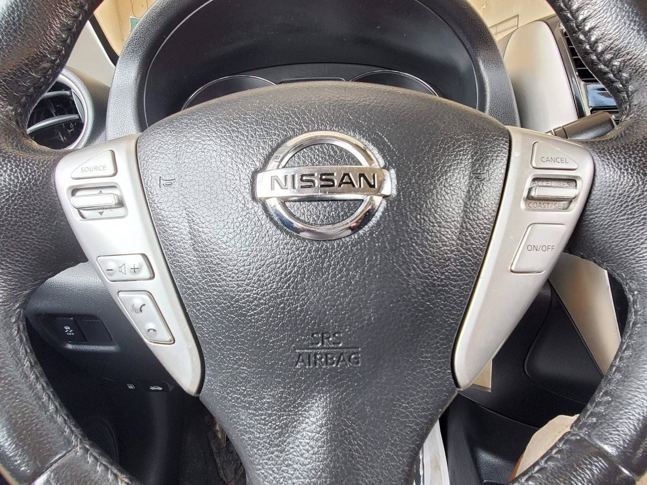 Used 2018 Nissan Versa SV w/ SV Special Edition Package FWD image 12
