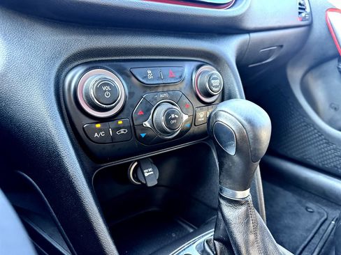 Used 2015 Dodge Dart GT image 15