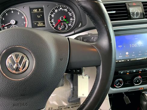 Used 2014 Volkswagen Passat 1.8T Wolfsburg Edition FWD image 24