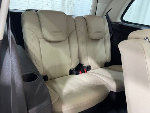 Used 2017 Mercedes-Benz GLS 450 4MATIC image 34