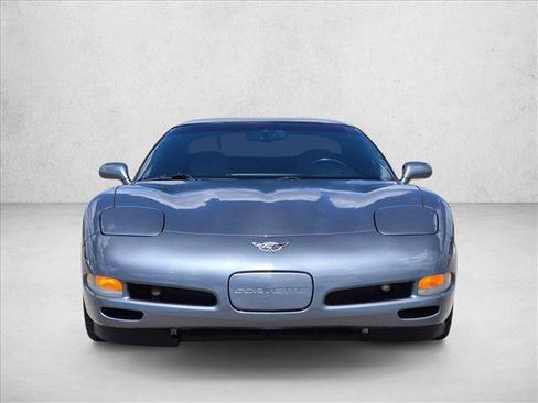 Used 2003 Chevrolet Corvette Coupe w/ Preferred Equipment Group RWD image 2