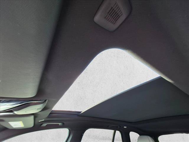 Certified 2025 BMW X5 sDrive40i w/ Premium Package RWD image 8