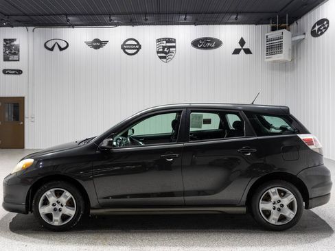 Used 2005 Toyota Matrix XR image 3
