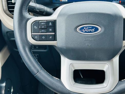 Used 2022 Ford Expedition Max Limited AWD/4WD image 23