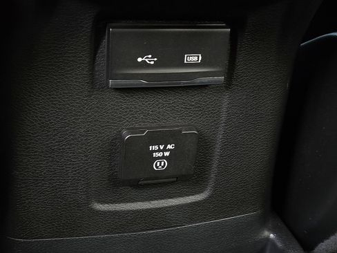 Used 2020 Jeep Wrangler Unlimited Sahara AWD/4WD image 19