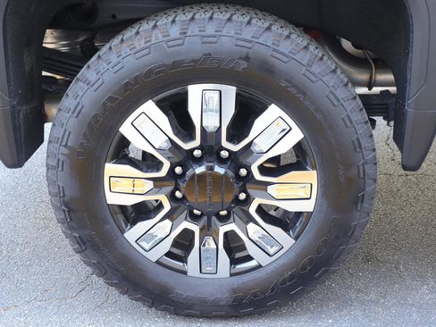 Used 2025 GMC Sierra 2500 Denali w/ Denali Reserve Package image 45