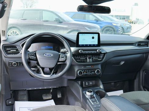 Used 2024 Ford Escape Active image 2