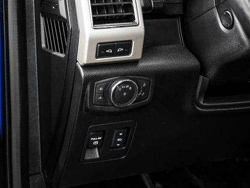 Used 2018 Ford F150 Lariat w/ Equipment Group 502A Luxury AWD/4WD image 33