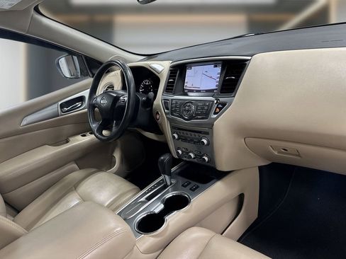 Used 2017 Nissan Pathfinder SL w/ SL Tech Package FWD image 15