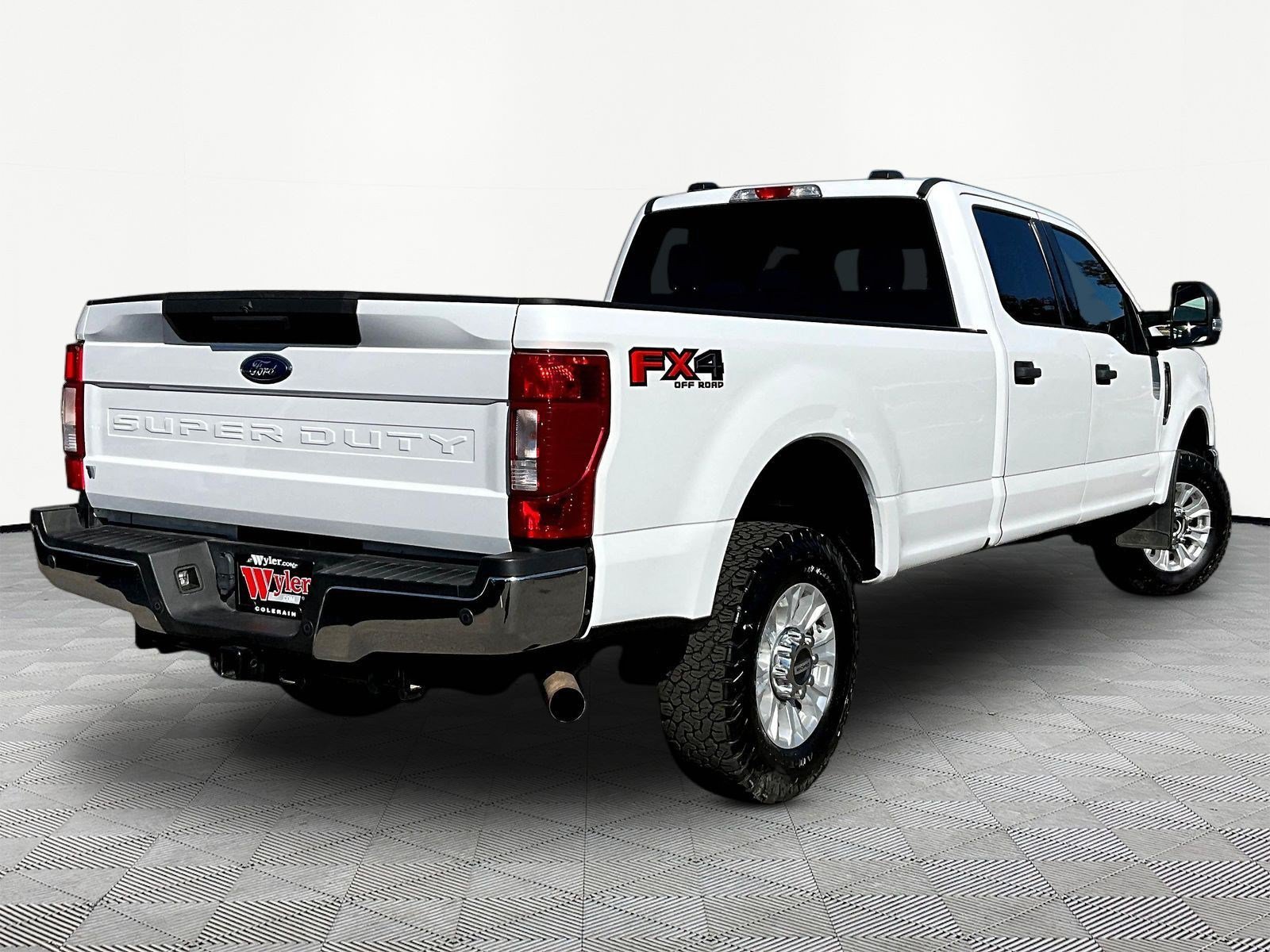 Used 2022 Ford F350 XLT w/ XLT Value Package AWD/4WD image 6