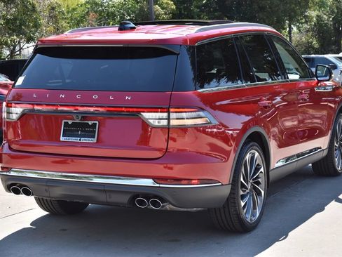 Certified 2026 Lincoln Aviator Reserve AWD/4WD image 8