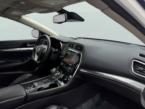 Used 2022 Nissan Maxima SV w/ Floor Mat Group image 45