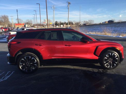 Used 2024 Chevrolet Blazer EV RS image 6