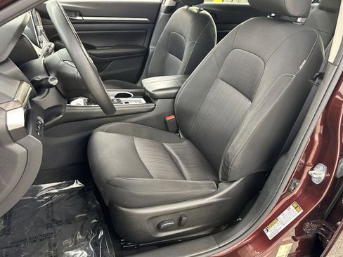 Used 2023 Nissan Altima 2.5 SV image 17