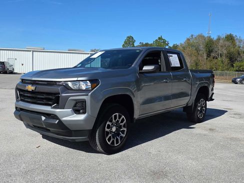 Used 2023 Chevrolet Colorado LT w/ LT Convenience Package image 4