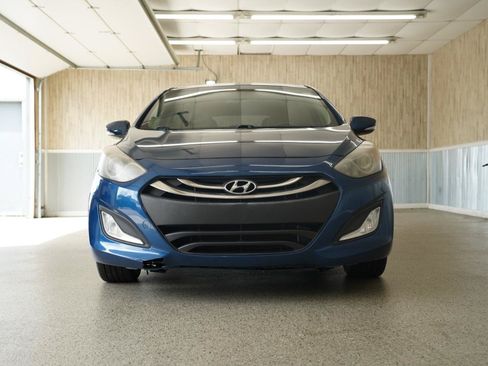 Used 2014 Hyundai Elantra GT w/ Option Group 02 FWD image 2