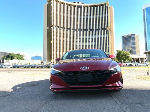 Used 2023 Hyundai Elantra SEL FWD image 13