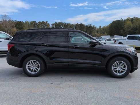 New 2026 Ford Explorer Active image 3